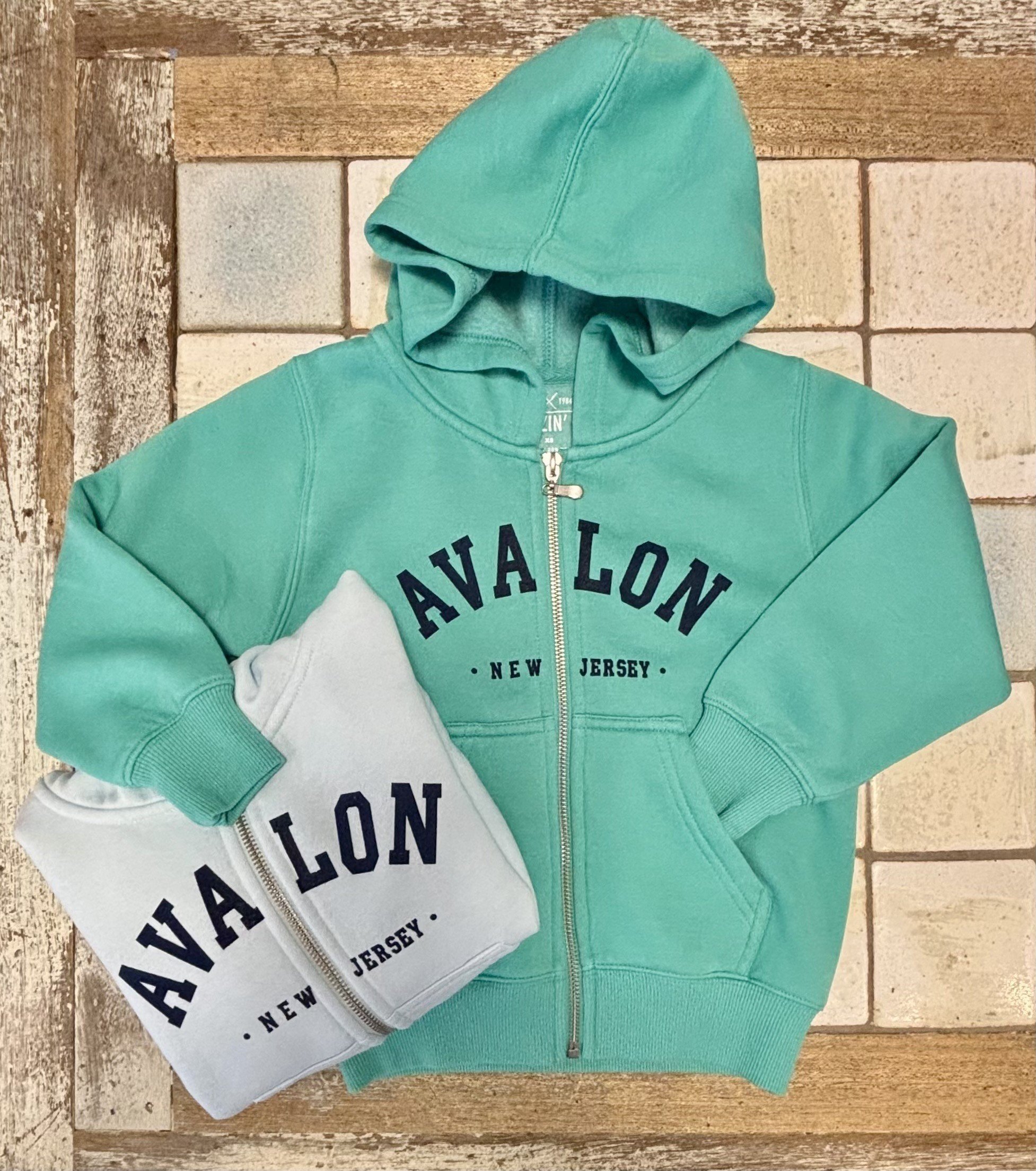 AVALON | YOUTH HOODED SWEATSHIRT — BREEZIN' UP